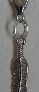 Feather Zipper Pull